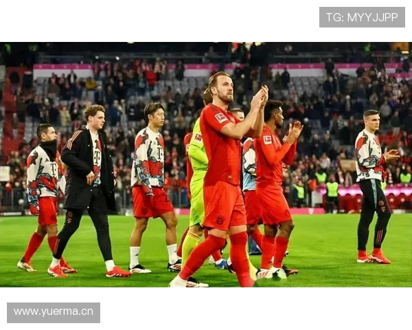 拜仁防线问题持续暴露,对球队稳定性和赛季走势造成影响 拜仁防线问题持续暴露,对球队稳定性和赛季走势造成影响