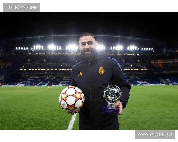 本泽马2021-22赛季44球15助的金球级表现解析 本泽马2021-22赛季44球15助的金球级表现解析