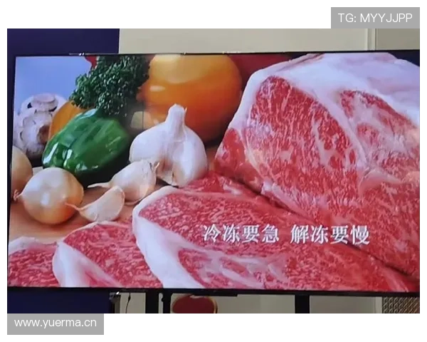 任子威训练完直接拎两袋蛋白粉回家，冰箱塞满冰块和牛肉