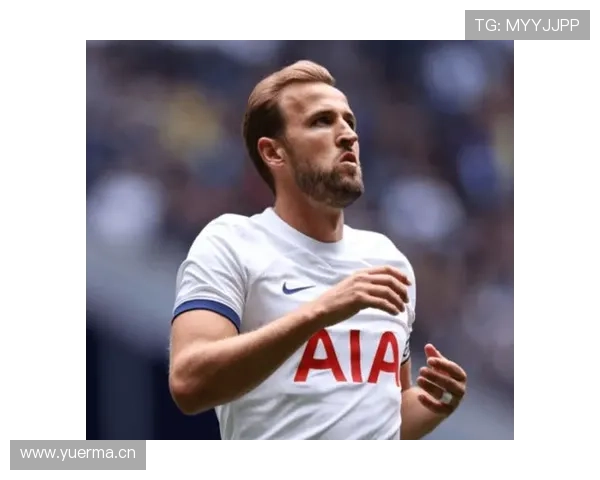 哈里·凯恩家冰箱里只放蛋白粉和冰水，连瓶可乐都找不到