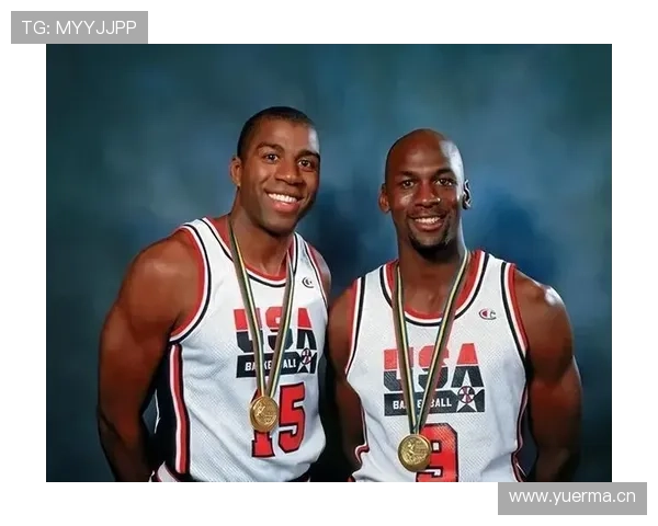 拉里·伯德控球组织对比魔术师约翰逊展现更高关键时刻助攻率